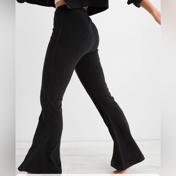 Aerie Pants Womens Medium Groove On Rib‎ Velour Flare Pull On Stretch Y2K Soft - Picture 3 of 7